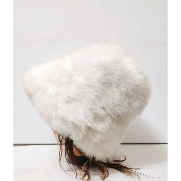 OVERSIZED FLUFFY FAUX FUR BUCKET Hat Cossack Russian fur Luxe pillbox Hat Y2K main image 9